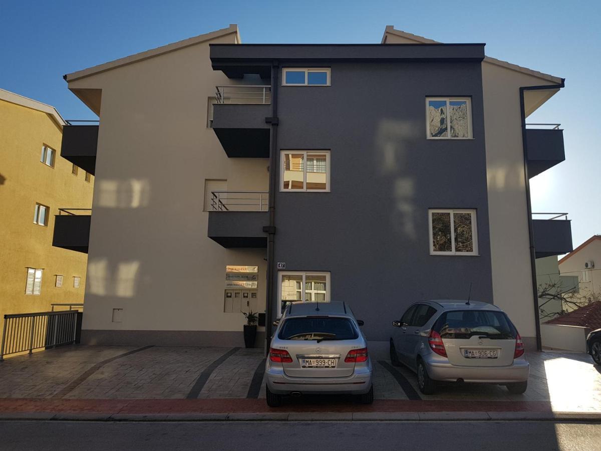 Grey House Appartamento Makarska Esterno foto