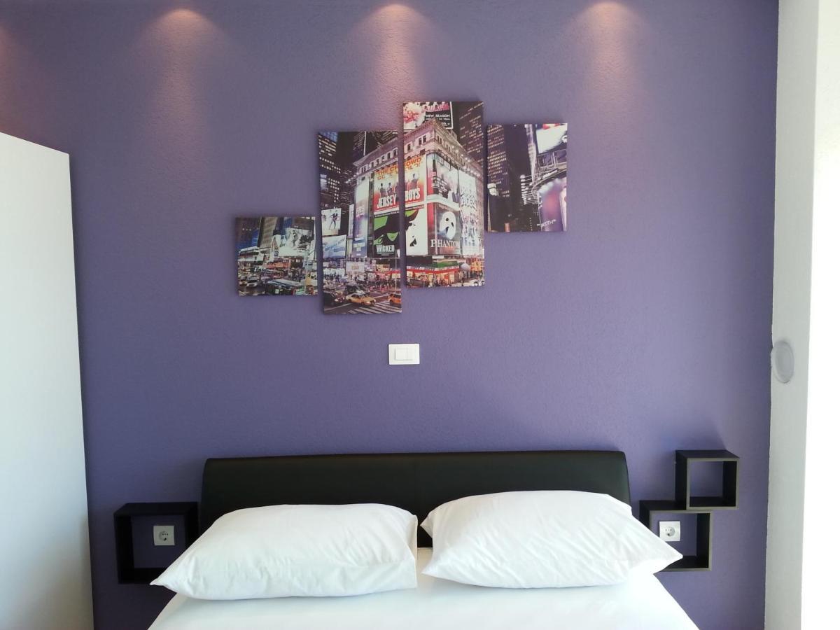 Grey House Appartamento Makarska Esterno foto