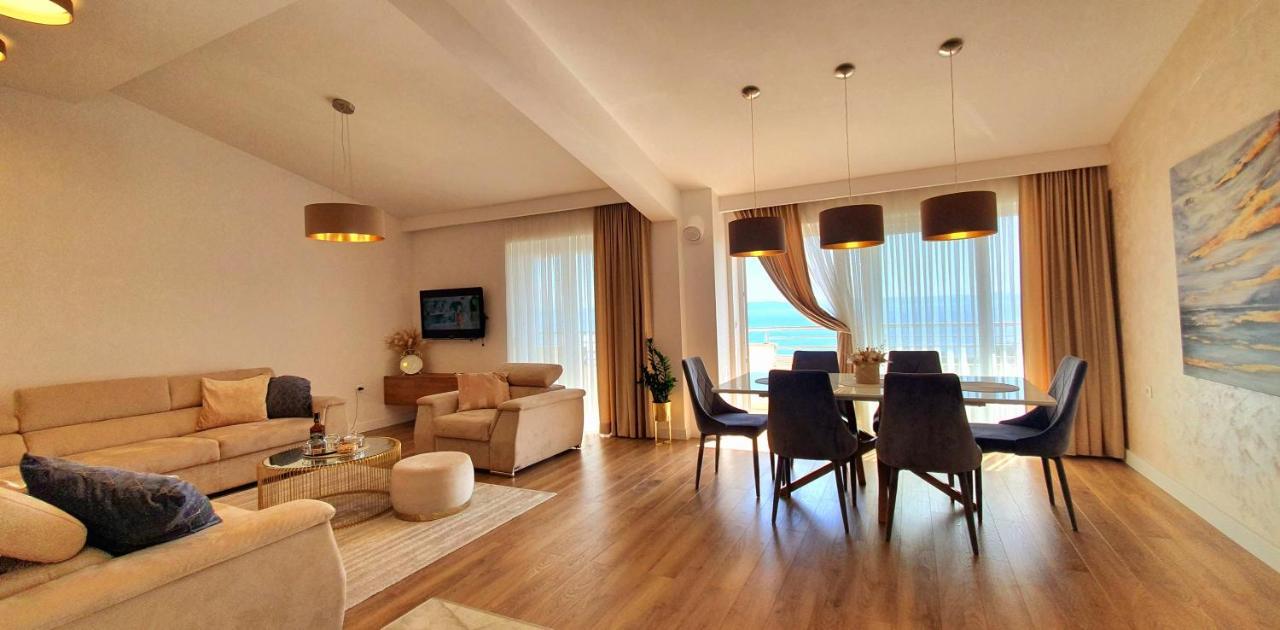 Grey House Appartamento Makarska Esterno foto